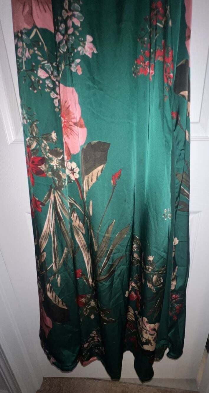 Lulus - Picture 8 of 11
